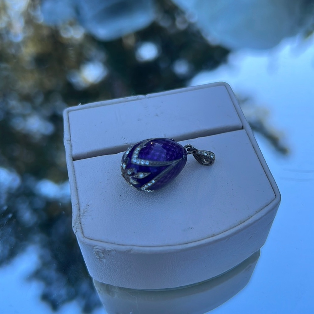 Purple egg pendant